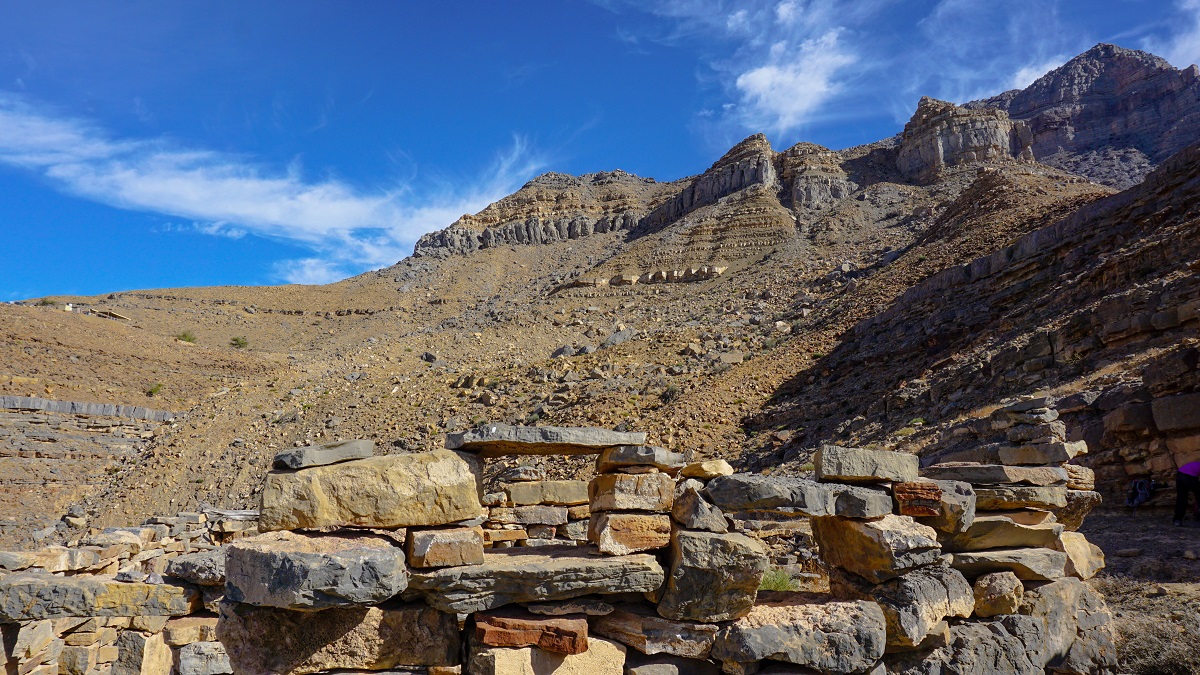 Jebel Yabanah and Old Village (left side with white water tank) at the background