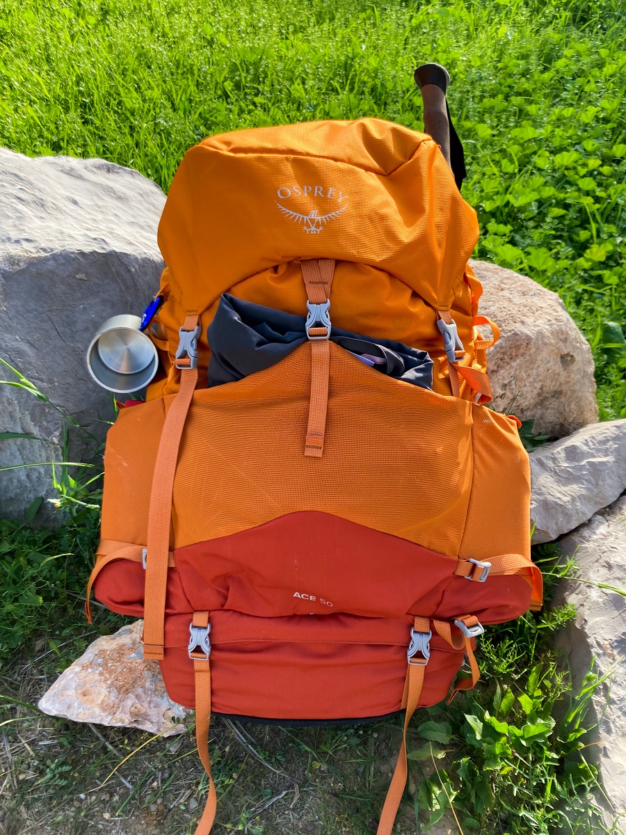 Osprey Ace 50 backpack in Orange Sunset 