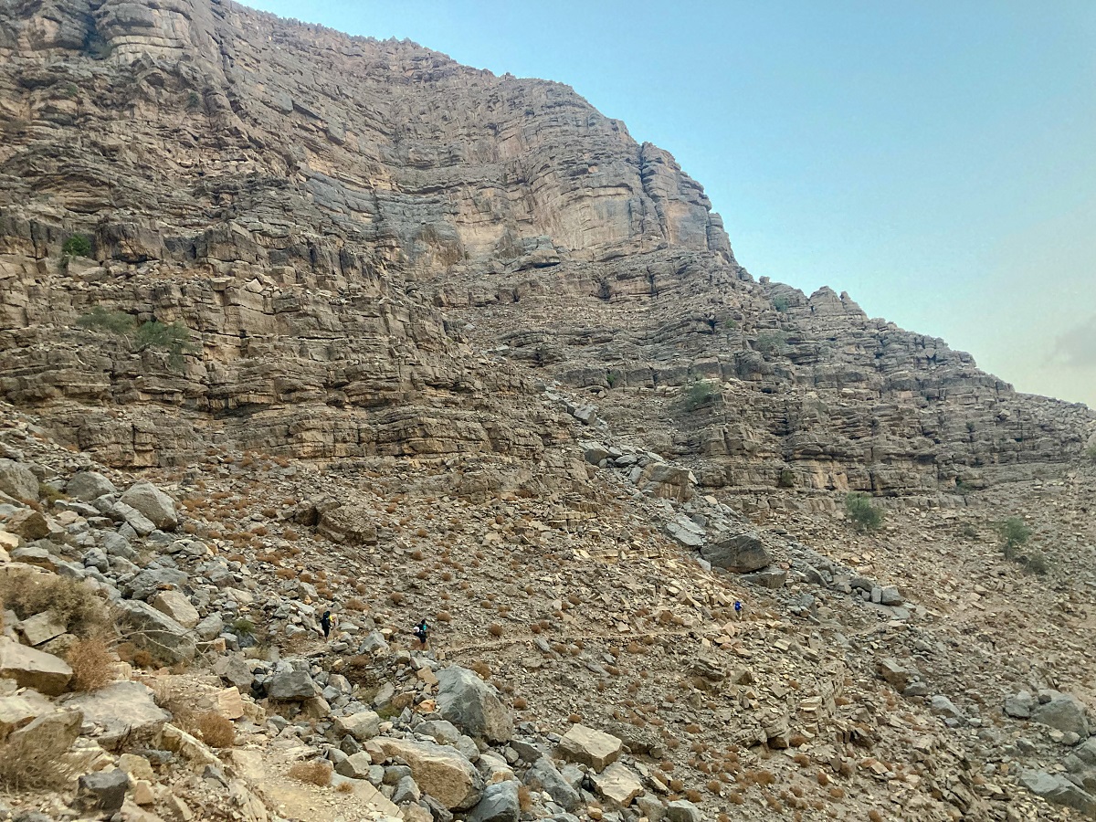 Established hiking trail avoiding the boulders and pools