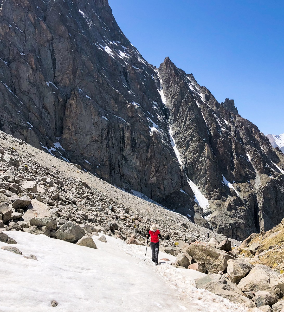 PinayHakawati in a short portion of Ice while Hiking