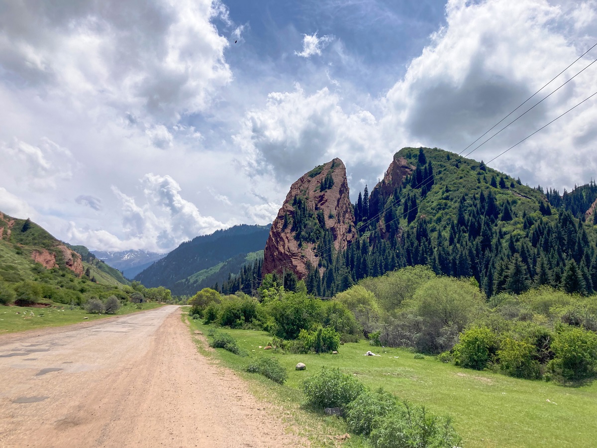 Broken Heart of Jeti Oguz