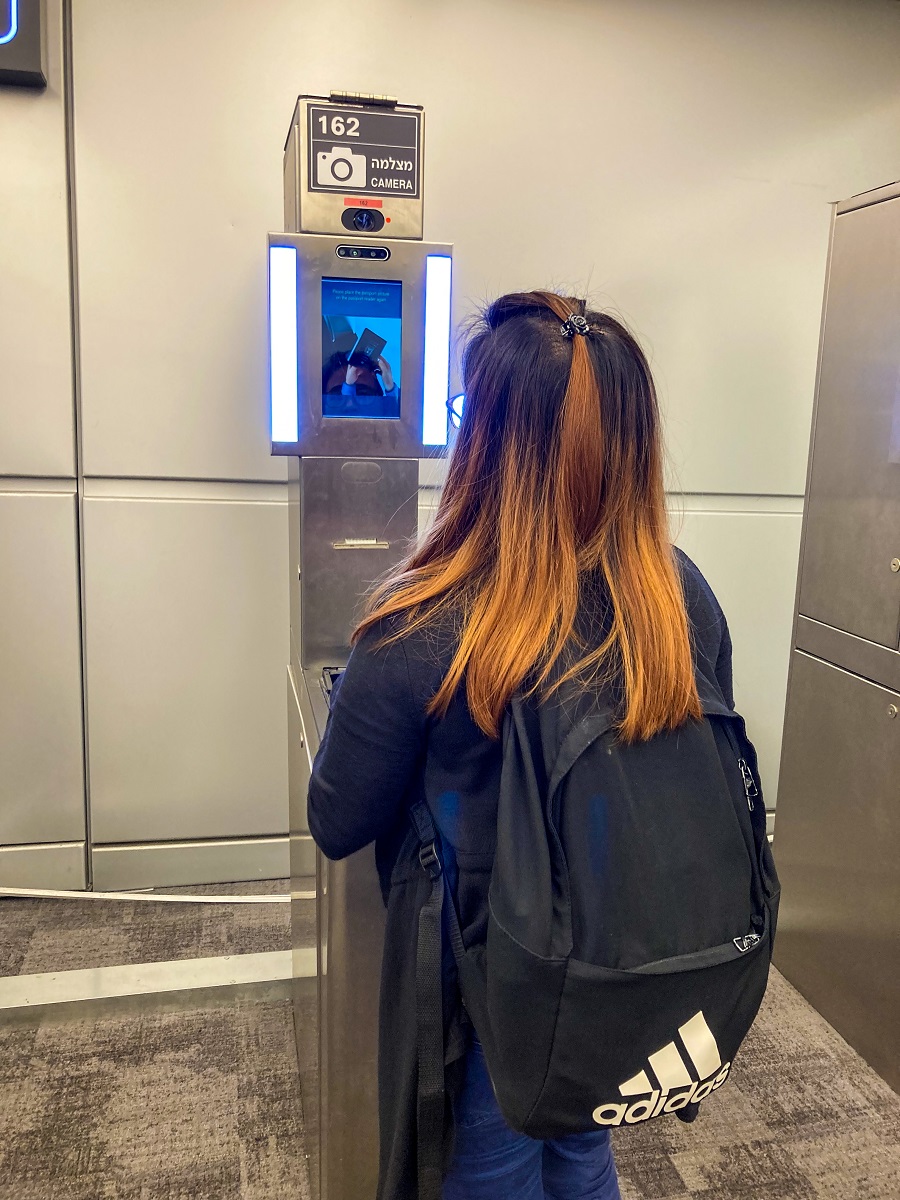 Entry Permit Machine in Ben Gurion Airport