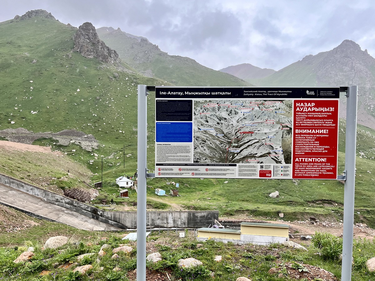 Tourist Map of Mynzhylky Dam along the Small Almaty Gorge in Shymbulak