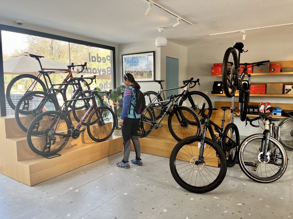 Edge Cycling in Mushrif Park