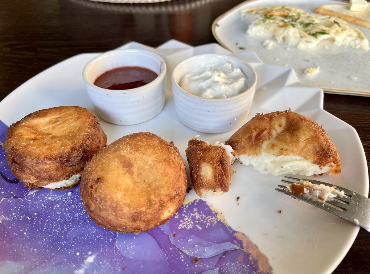 Syrniki (сырники) in Dolgoprudny, Russia 