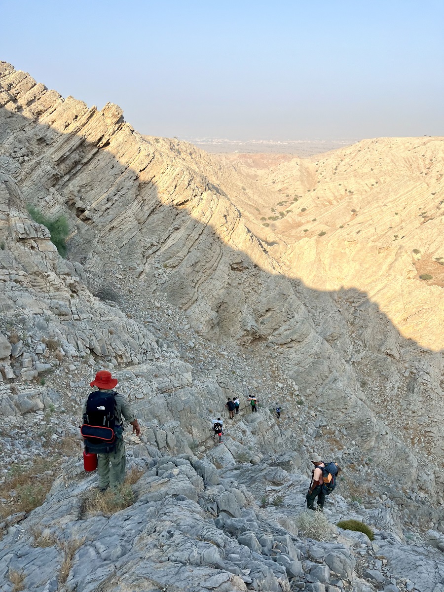 Narrow cliff section on the way to Baqal Caves