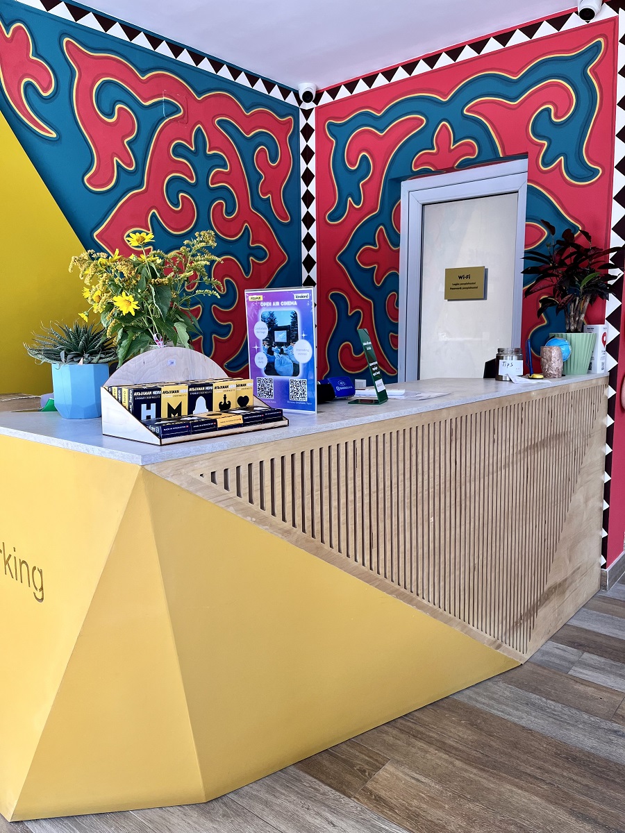 Reception of People Hostel & Coworking in Bishkek