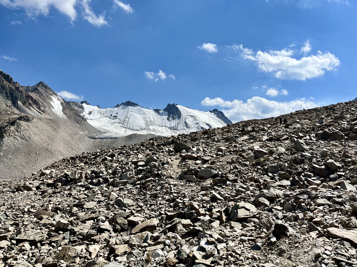 Moraine section near Adygene Lake 