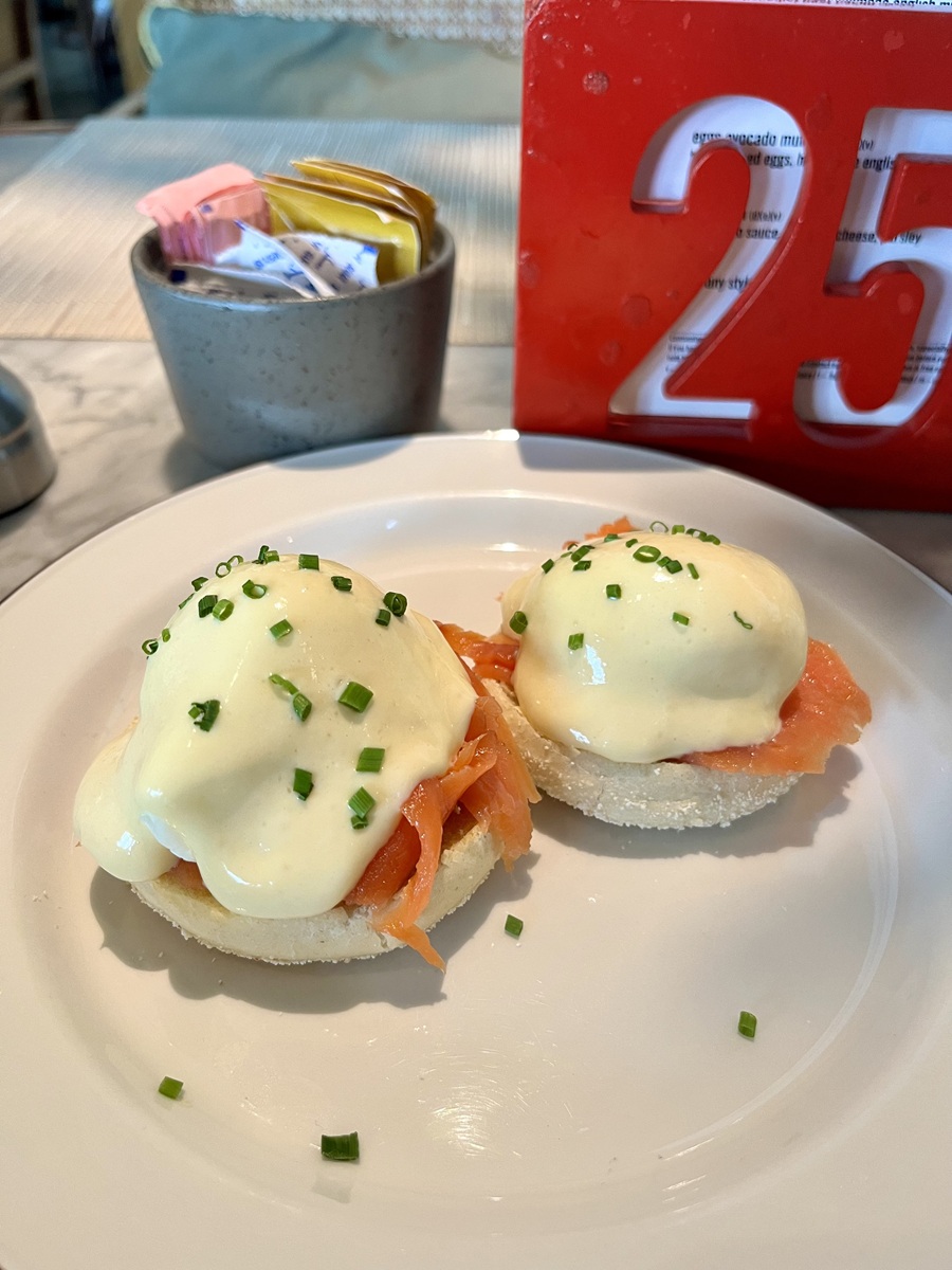 Egg Benedict with Salmon