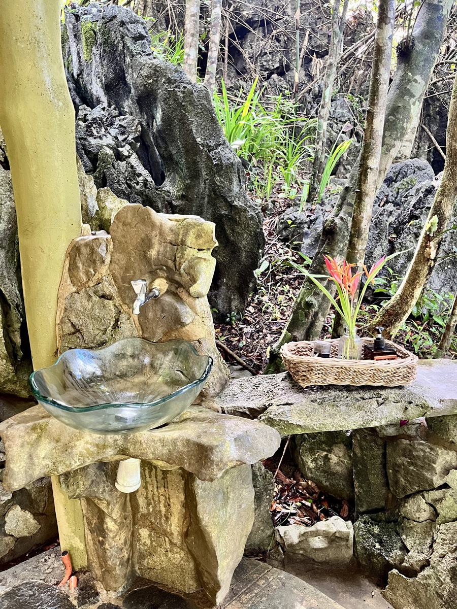 Eco-friendly sink for washing hands